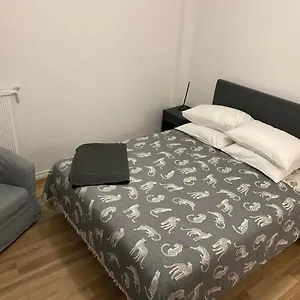 https://studio-confortable-10-min-du-palais-des-festivals.fr-provencehotel.com